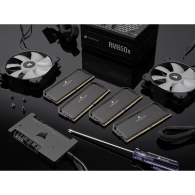 Corsair 32GB (2x16GB) DDR5 5200MHz CL40 Dominator Platinum RGB (CMT32GX5M2B5200C40)