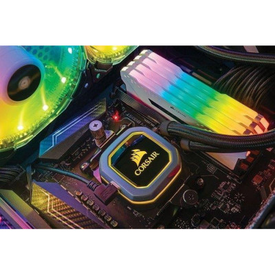 Corsair Vengeance RGB PRO (CMW32GX4M2E3200C16W)