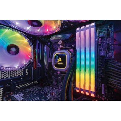 Corsair Vengeance RGB PRO (CMW32GX4M2E3200C16W)