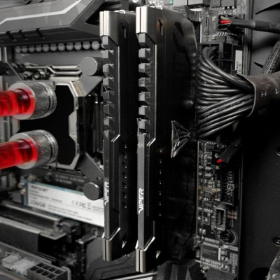 PATRIOT 16 GB (2x8GB) DDR4 4000 MHz Viper Steel (PVS416G400C9K)