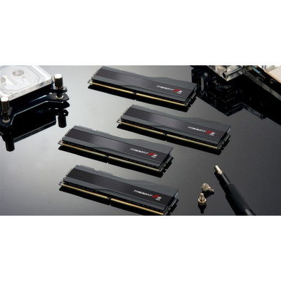 G.Skill 32 GB (2x16 GB) DDR5 6400 MHz Trident Z5 RGB Black (F5-6400J3039G16GX2-TZ5RK)