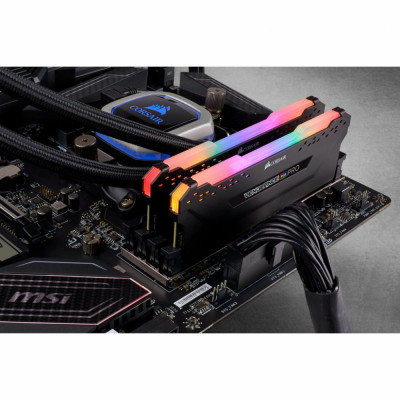 Corsair 16 GB (2x8GB) DDR4 3600 MHz Vengeance RGB Pro Black (CMW16GX4M2D3600C18)