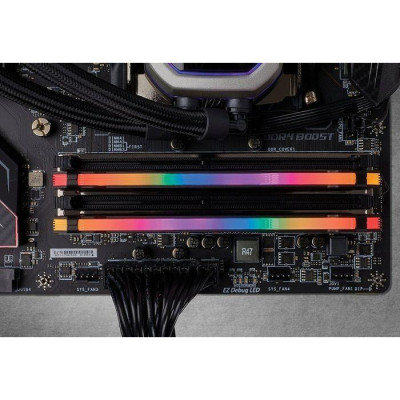 Corsair 16 GB (2x8GB) DDR4 3600 MHz Vengeance RGB Pro Black (CMW16GX4M2C3600C18)