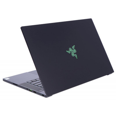 Razer Blade 15 Advanced (RZ09-0409CEA3-R3E1)