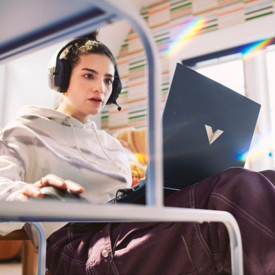 HP Victus 15-fb3048ua (BV9C8EA)