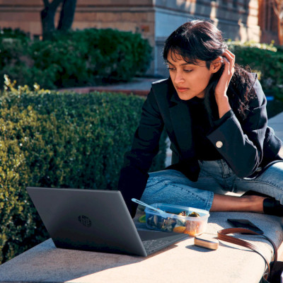 HP Pavilion Plus 14-eh1008ua (826S9EA)
