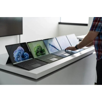 Microsoft Surface Pro 9 Platinum (QLY-00003)